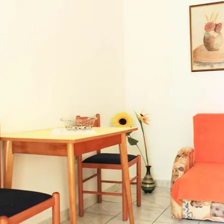 Antonio - One Bedroom With Terrace C *