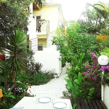 Antonio - One Bedroom With Terrace C *