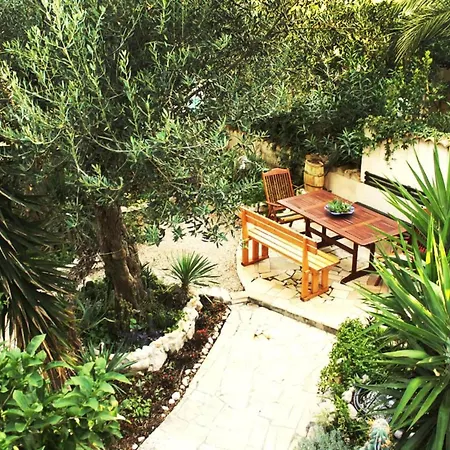 Antonio - One Bedroom With Terrace C Apartment